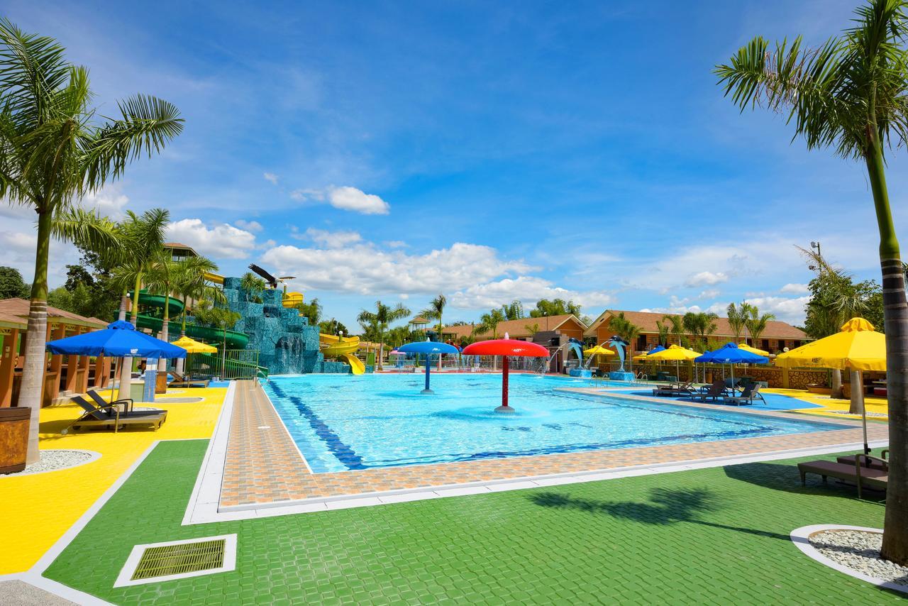 Kabaleyan Cove Resort Powered By Cocotel San Carlos  Exterior photo